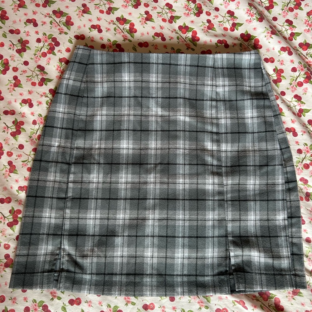Plaid Gray Skirt